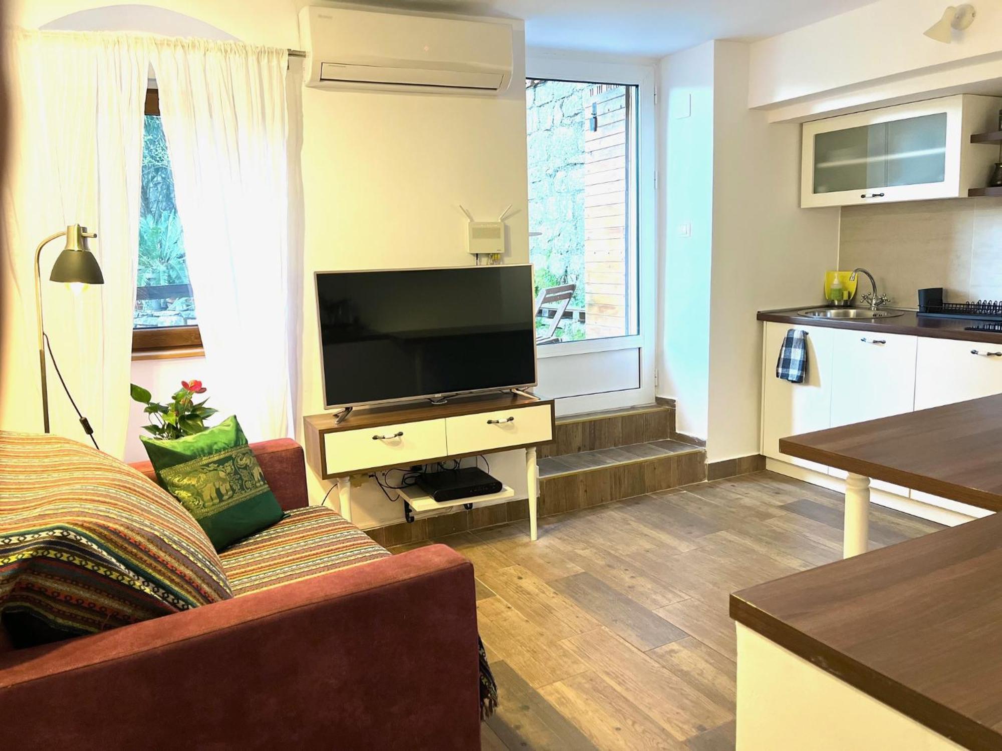 Healthystudio512 Apartments Котор Экстерьер фото